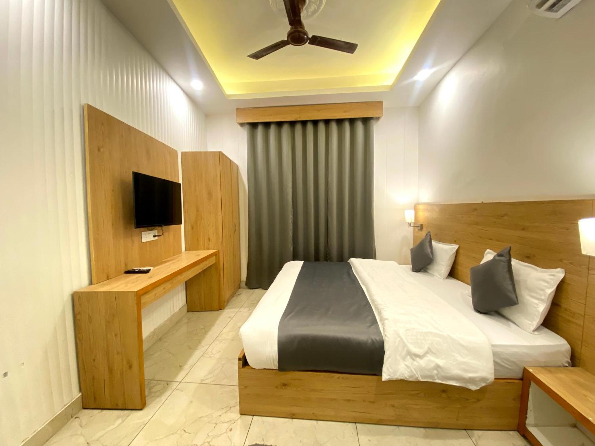 Sonu Guesthouse & Hostel, Rishīkesh Zewnętrze zdjęcie