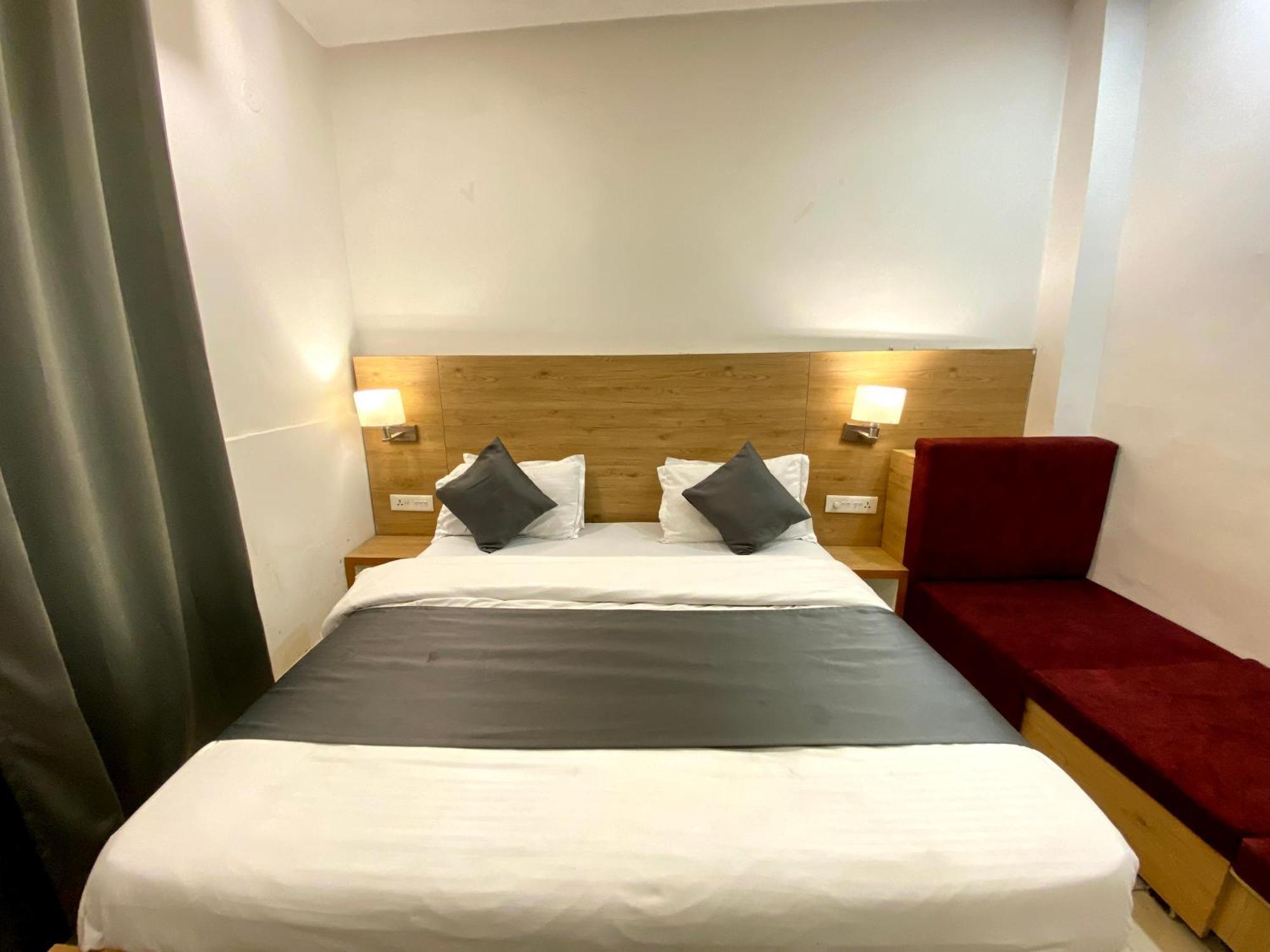 Sonu Guesthouse & Hostel, Rishīkesh Zewnętrze zdjęcie