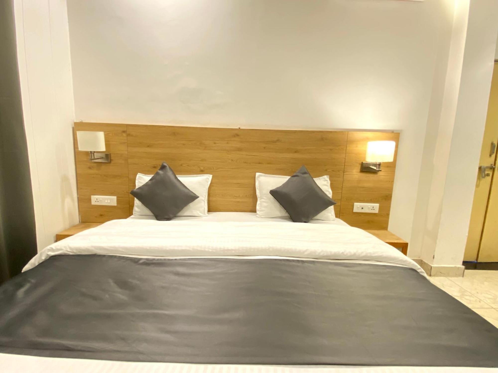 Sonu Guesthouse & Hostel, Rishīkesh Zewnętrze zdjęcie